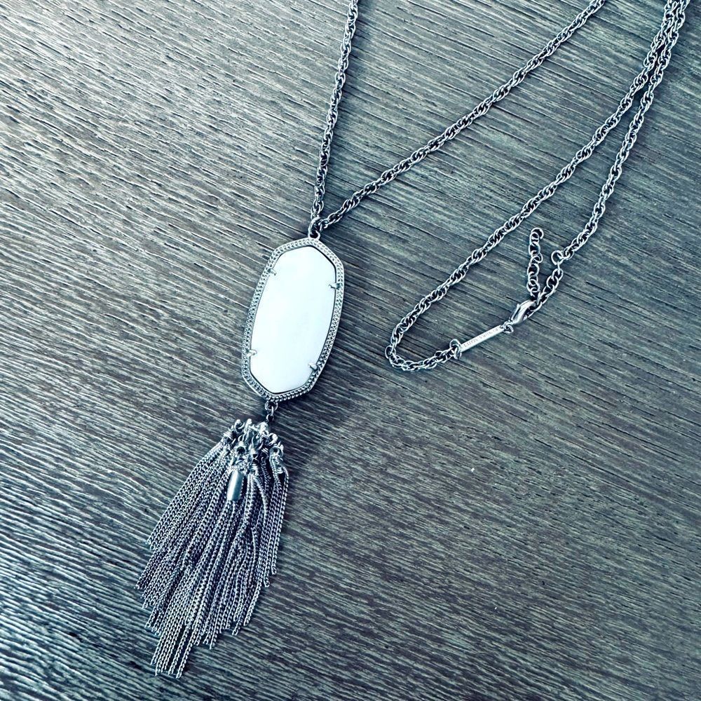 Kendra Scott Rayne Silver White Pearl Pendant Chain Tassel Necklace